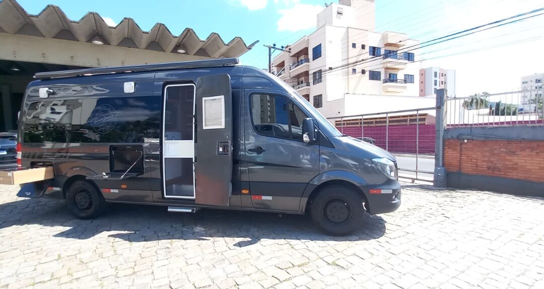 M/Benz Sprinter 6.9 SI
